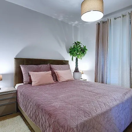 Modernes Mit Meerblick Lägenhet