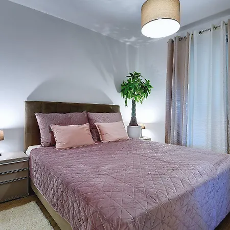 Modernes Mit Meerblick Apartament